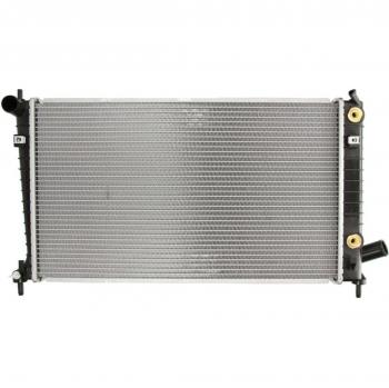 Radiador NISSENS 68001A para refrigeración del motor, compatible con vehículos específicos, fabricado en aluminio y plástico de alta calidad, diseño optimizado para una mejor circulación del líquido refrigerante, fácil instalación y ajuste perfec