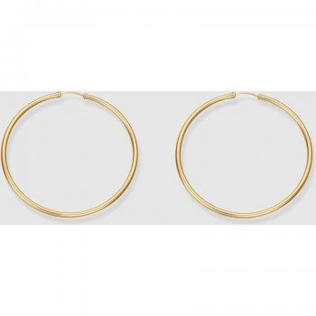 Pendientes de aro en oro con diseño elegante y moderno