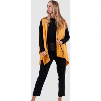 Chaleco de Mujer Punto Teide en Amarillo - Elegante y Cómodo