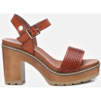Sandalias de tacón Refresh para mujer en color marrón con cierre de hebilla