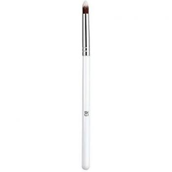 Ilū Pointed Concealer Brush #117 - Precision Makeup Tool