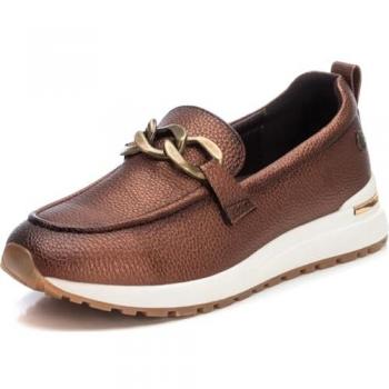 Zapatilla de mujer XTI 143373 negro, material vegano, suela deportiva, color bronce marón oro, casual, imitación cuero, talla 39
