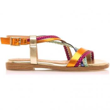 Sandalias planas Mustang con tiras cruzadas