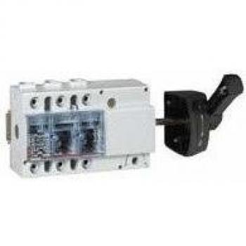 Interruptor Seccionador Legrand 3P NA/NC 160A IP55 con Accionamiento Lateral Negro
