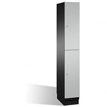 Armario de compartimentos Cambio C+P con barra perchero y cuerpo gris oscuro, puerta blanco aluminio, ancho 300 mm