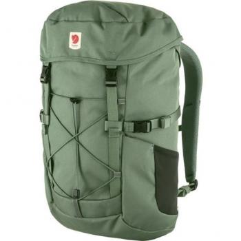 Mochila Fjällräven Skule Top 26L verde patina, capacidad de 26 litros, fabricada en material resistente al agua, diseño ergonómico con correas ajustables, compartimento principal con cierre de cremallera