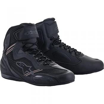 Zapatillas de Moto Alpinestars Faster-3 Rideknit Negro, características: diseño deportivo, material textil transpirable, refuerzos en los tobillos y puntera, suela antideslizante, cierre con cordones