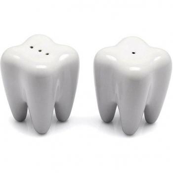 Propaganda Tooth Recipientes para Sal y Pimienta