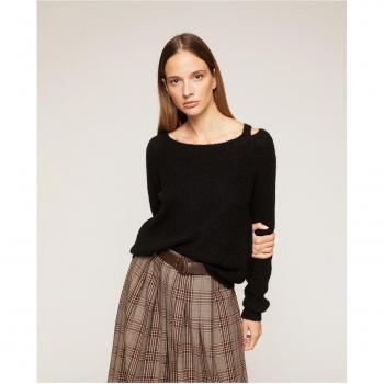 Jersey de mujer con escote barco y detalle de corte lateral
