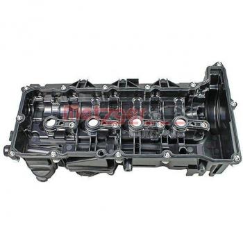Tapa de balancines METZGER Cylinder Head Cover 2389130, compatible con múltiples modelos de vehículos, fabricada en material duradero y resistente a altas temperaturas, incluye juntas y tornillos necesarios para una instalación adecuada