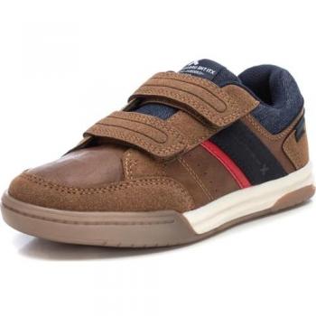 Xti - Zapatillas deportivas de niño con doble cierre adhesivo, unisex, color marrón, talla 35, plano, velcro, casual, moda infantil