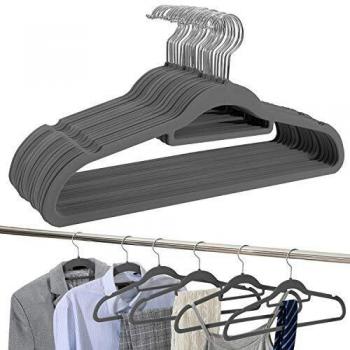 UMI. by Amazon - Perchas de Terciopelo, Antideslizantes, Resistentes y Ahorro de Espacio, con Barra para Corbatas, Gancho Giratorio de 360° y Hombros con Muesca, Percha Estándar, Gris, 30 Pcs