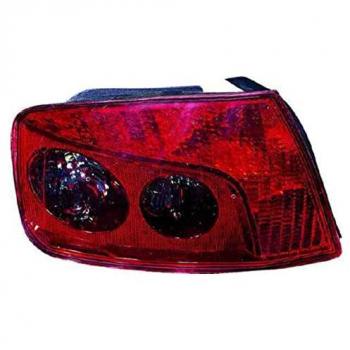 Piloto trasero izquierdo Peugeot 407 Berlina 4P (04-09) Recambio Nuevo IPARLUX 16546531 Rojo sin portalámparas