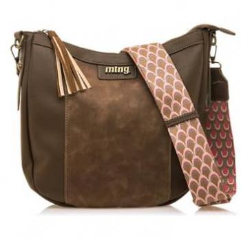 Bolso bandolera grande de mujer MUSTANG SALTER2 con detalle de pompón, casual y cierre con cremallera, color marrón