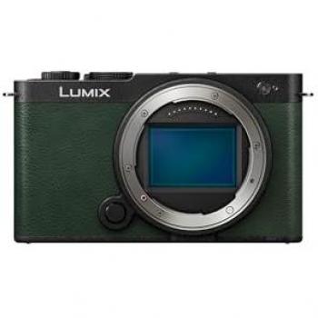 Cámara Mirrorless Panasonic Lumix S9 Cuerpo Solo - Verde Oliva Oscuro, 24.2 MP, Full Frame, Video 6K/4K