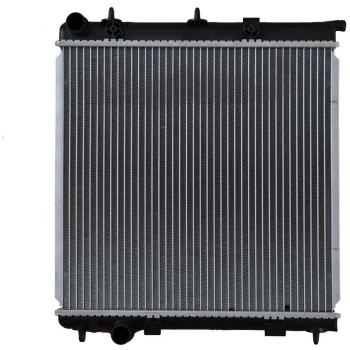 Radiador de refrigeración del motor NRF 50429, compatible con diversos modelos de vehículos, fabricado en aluminio para una mejor conductividad térmica, cuenta con un diseño optimizado para facilitar la instalación y garantizar un rendimiento eficien