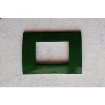Placa Compatible Living Light ABS 3/4/7 Postes Color Verde Oscuro - 4 Orificios