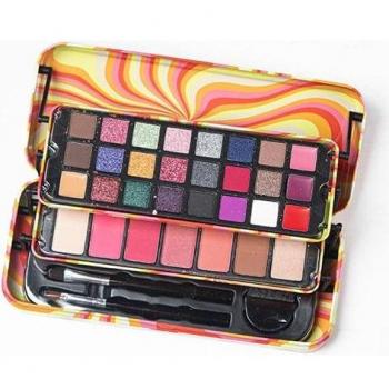 Mya Cosmetics The 60's Are Back Makeup Case Tin Box Set