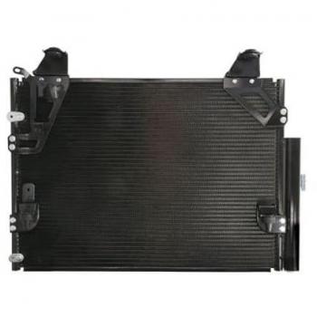 Condensador de aire acondicionado Thermotec KTT110556 - Alta eficiencia, diseño compacto, fácil instalación, compatible con múltiples modelos de vehículos