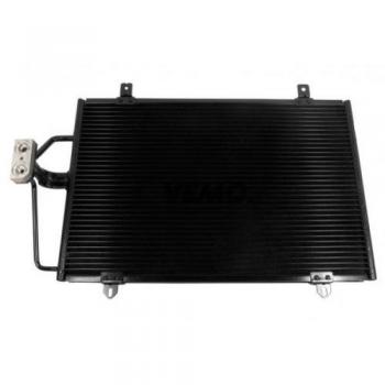 Condensador de Aire Acondicionado VEMO V46-62-0009 para Renault Megane y Scenic
