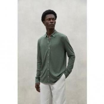 Camisa de hombre Mole verde ECOALF con cuello abotonado y botones