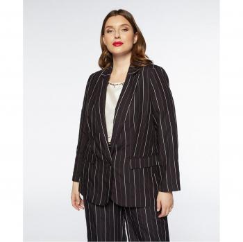 Blazer de mujer en tejido de rayas diplomáticas con elegante cierre de botón