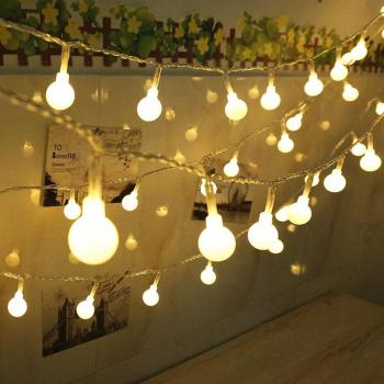 Luces LED Decoracion de Globo 80 Bombilla 10m Guirnalda Cadena de Luz Blancas Cálida Colgar Tira Led Pilas para Decorativa Interior, Exterior, Habitacion, Fiesta de Navidad, Bodas, Cumpleaños