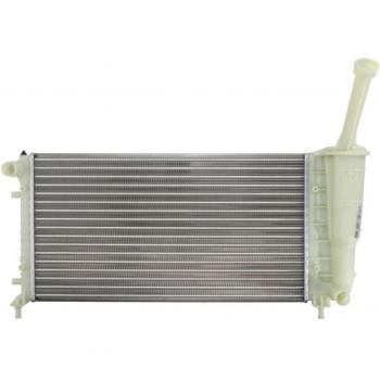 Radiador NISSENS 61889 - Refrigeración del motor, compatible con diversos modelos de vehículos, fabricado en materiales de alta calidad para una óptima transferencia de calor, diseño eficiente que garantiza un rendimiento adecuado del sistema de refri