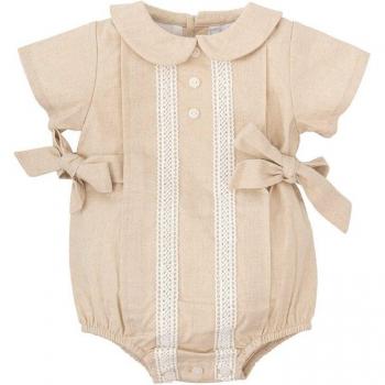 Ranita de bebé niña con lazos decorativos