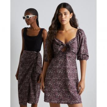 Easy Wear - Vestido corto cut out