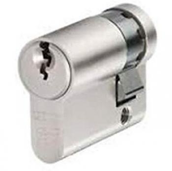 iseo cerraduras 820930109 iseo F5 de medio descentralizado 40 mm 30 – 10 monoprofilo NIQUELADO Clave 5spine Grande leva DIN 8 posiciones, Silver