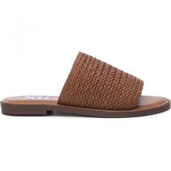 Sandalias de mujer Xti modelo 42734 en color marrón camel