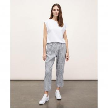 Pantalón chino de lino con raya diplomática
