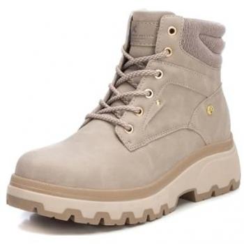 XTI Botines de Invierno para Mujer - Color Beige, con Cierre de Cordones y Cremallera, Forrados con Borreguito, Cómodos y Ajuste Máximo, Modelo 143447