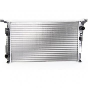 Radiador NISSENS 637614 para refrigeración del motor, compatible con múltiples modelos de vehículos, fabricado con materiales de alta calidad para garantizar una óptima disipación del calor y durabilidad, diseñado para un fácil montaje y ajuste pre