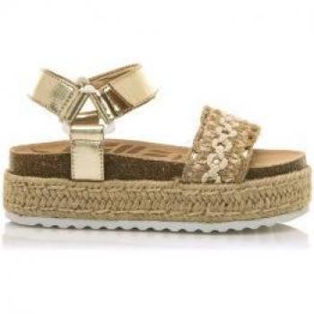 Sandalias Mustang Kids Padbio beige con cierre hebilla y puntera redonda
