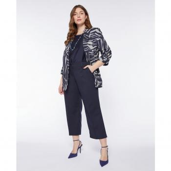 Pantalón recto de mujer con bolsillos y trabillas en la cintura