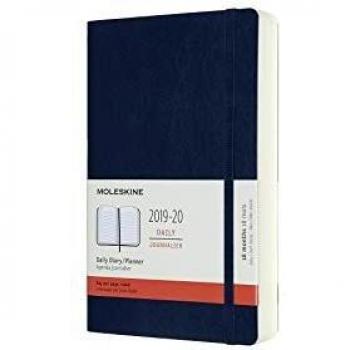 Moleskine - Agenda Diaria de 18 Meses 2019/2020, Calendario Académico con Tapa Blanda y Goma Elástica, Color Azul Zafiro, Tamaño Grande 13 x 21 cm, 608 Páginas