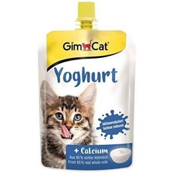 GimCat Yogur - Alimento Complementario para Gatos con Leche Entera y Bajo en Lactosa, Enriquecido con Calcio para Huesos Fuertes - Pack de 6 Bolsas x 150g