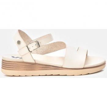 Sandalia de mujer Xti 142897 Camel con hebilla