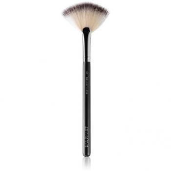 BrushArt Professional B5 Highlighter Brush - Illuminating Makeup Tool for Radiant Skin