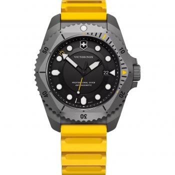 Victorinox Reloj Dive Pro Quartz 43mm, Titanio, Correa de Caucho Amarillo, Impermeable hasta 300m, Cristal Zafiro