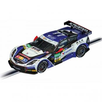 Coche Chevrolet Corvette C7 GT3-R Carrera Evolution con carrocería aerodinámica, decoración de competición, motor potente y sistema de tracción trasera