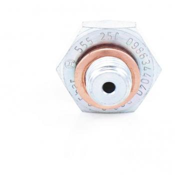 Bosch Sensor de presión de aceite 0 986 344 040 para CITROËN C15, MERCEDES-BENZ Vito, Classe V, Classe G, Sprinter y PEUGEOT 205, 309