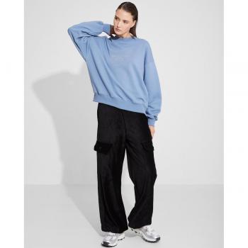Pantalón cargo de mujer de pana con tiro bajo y bolsillos bajos laterales