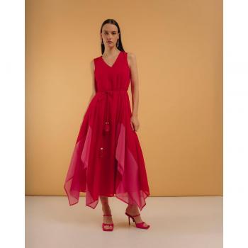 Vestido largo con volantes y contraste