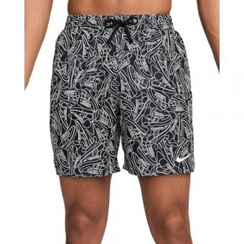 Bañador Nike Swim 7 Volley Negro para Hombre, características: tejido ligero y de secado rápido, cintura elástica con cordón ajustable, diseño de corte corto, bolsillos laterales y estampado clásico