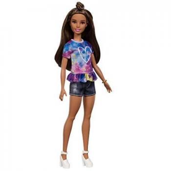 Barbie Fashionista - Muñeca morena con moño y shorts tejanos