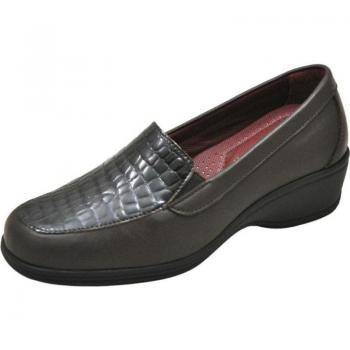 Mocasines para mujer Lumel en color marrón con elásticos en el empeine, modelo muy ancho PLA MORO
