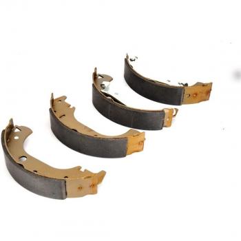 Juego de zapatas de freno LPR 07810 - Zapatas de freno, marca LPR, modelo 07810, diseñadas para ofrecer un rendimiento óptimo en sistemas de frenos, fabricadas con materiales de alta calidad para